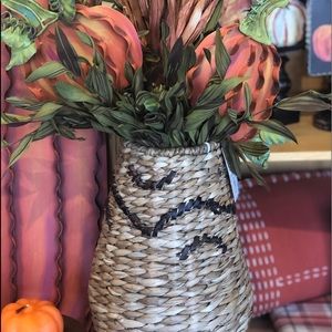 Meet your Posher, Cari